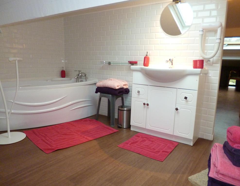 Le Lac De Crivito Bed and Breakfast Caraman Δωμάτιο φωτογραφία